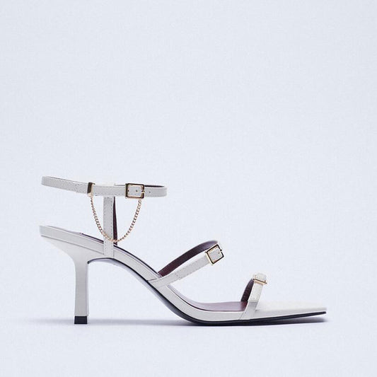 Chaussures pour femmes – Élégance d’été à bout carré